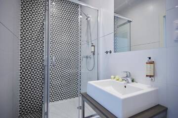 Фото номера Апартаменты Делюкс Апарт-отели FLORIANSKA 32 by PI Apartments г. Краков 15