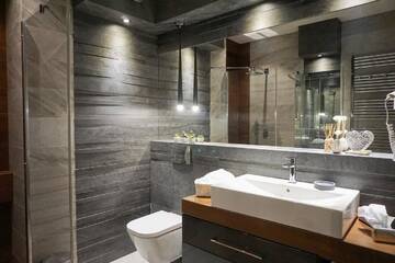 Фото номера Улучшенные апартаменты Апарт-отели AGA Tenis Apartments by Radwańska г. Краков 4