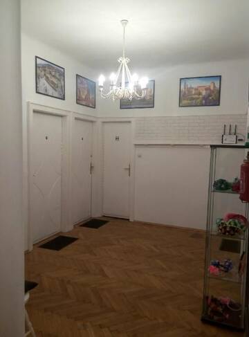 Фото номера Четырехместный номер Хостелы Lorf Hostel&amp;Apartments г. Краков 11