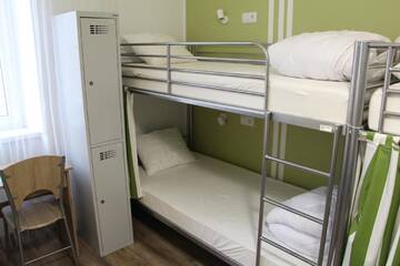 Фото номера Кровать в общем 8-местном номере Хостелы Lorf Hostel&amp;Apartments г. Краков 2