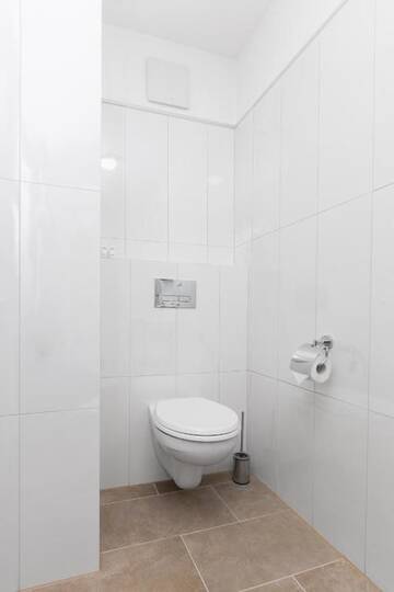 Фото номера Апартаменты-студио 003 Апарт-отели Apartamenty Hello Halicka 5 г. Краков 25