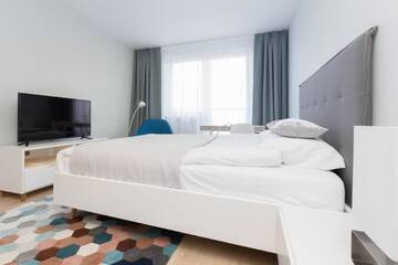 Фото номера Апартаменты-студио 006 Апарт-отели Apartamenty Hello Halicka 5 г. Краков 7