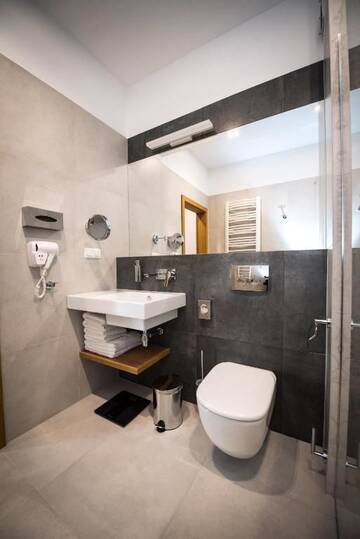 Фото номера Апартаменты бизнес-класса с 1 спальней Апарт-отели K4 APARTHOTEL KRAKÓW г. Краков 16