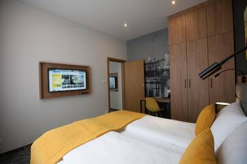 Фото номера Deluxe Apartment with Shower and Bathtub Апарт-отели K4 APARTHOTEL KRAKÓW г. Краков 6