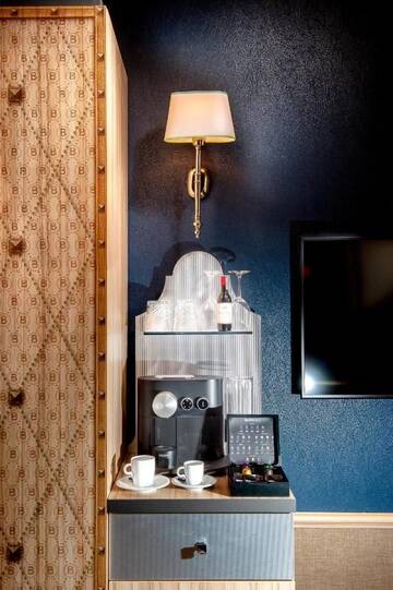Фото номера Двухместный номер Делюкс с 1 кроватью Отель Balthazar Design Hotel г. Краков 14