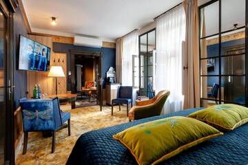 Фото номера Двухместный номер Делюкс с 1 кроватью Отель Balthazar Design Hotel г. Краков 6