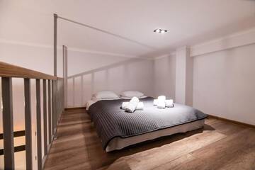 Фото номера Двухуровневые апартаменты Апарт-отели DIETLA 99 APARTMENTS &amp; DAY SPA г. Краков 12