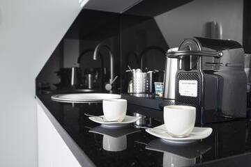 Фото номера Улучшенные апартаменты с гидромассажной ванной Апартаменты Leo Apartments Old Town г. Краков 12