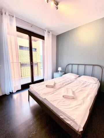 Фото номера Apartment with 2 Bedrooms, balcony and air conditioning- Szlak 50 Street Апартаменты MB Cracow Apartments г. Краков 5