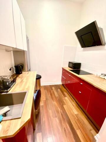 Фото номера Apartment with 2 Bedsrooms- Florianska 47 Street Апартаменты MB Cracow Apartments г. Краков 5