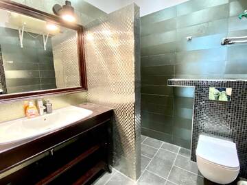 Фото номера Apartment with 2 Bedsrooms- Florianska 47 Street Апартаменты MB Cracow Apartments г. Краков 8