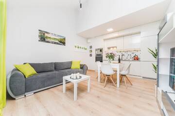 Фото номера One-Bedroom Apartment with air conditioning- Rakowicka 14a Street Апартаменты MB Cracow Apartments г. Краков 9