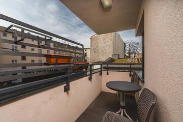 Фото номера Apartment with 1 Bedroom, Balcony and air conditioning - Rakowicka 14a Street Апартаменты MB Cracow Apartments г. Краков 2