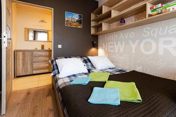 Фото номера Апартаменты с 2 спальнями Апартаменты Stawowa Premium Apartment - 69 m2 with a private garage г. Краков 57