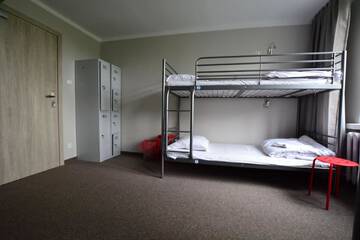 Фото номера Кровать в общем номере с 4 кроватями Хостелы NH Hostel - TBN House г. Краков 3