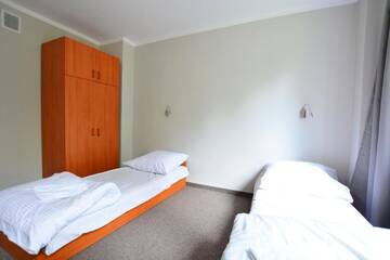 Фото номера Трехместный номер Хостелы NH Hostel - TBN House г. Краков 3