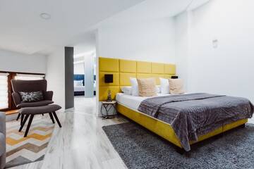 Фото номера Семейные апартаменты Делюкс Апарт-отели Aparthotel KrakowLiving г. Краков 3