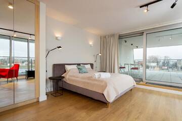 Фото номера Апартаменты в пентхаусе Апарт-отели Cracow Riverside г. Краков 6