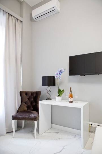 Фото номера Апартаменты с 3 спальнями Апартаменты Elegant City Center Zyblikiewicza 14 г. Краков 17