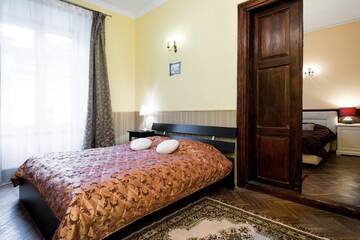 Фото номера Роскошные апартаменты с 2 спальнями Апартаменты Apartamenty Gołębia 3 г. Краков 8