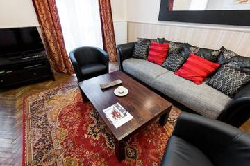 Фото номера Роскошные апартаменты с 2 спальнями Апартаменты Apartamenty Gołębia 3 г. Краков 5