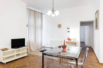 Фото номера Апартаменты с 2 спальнями с диваном-кроватью Апартаменты Apartamenty Gołębia 3 г. Краков 6