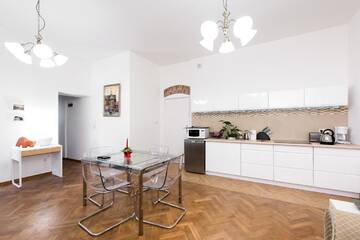 Фото номера Апартаменты с 2 спальнями с диваном-кроватью Апартаменты Apartamenty Gołębia 3 г. Краков 4