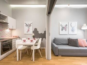 Фото номера Апартаменты с лифтом - Krupnicza Street, 7 Апартаменты Loretańska Apartments 6 г. Краков 3