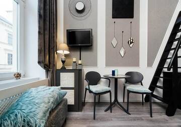 Фото номера Улучшенные апартаменты - Studencka Street, 25 Апартаменты Loretańska Apartments 6 г. Краков 2