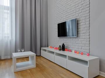 Фото номера Апартаменты с лифтом - Krupnicza Street, 7 Апартаменты Loretańska Apartments 6 г. Краков 5