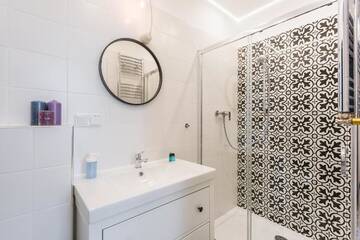 Фото номера Улучшенные апартаменты - Studencka Street, 29 Апартаменты Loretańska Apartments 6 г. Краков 14