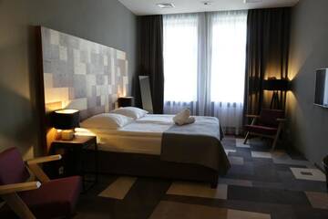 Фото номера Номер с кроватью размера «king-size» Отель Dada Boutique Home Hotel г. Краков 19