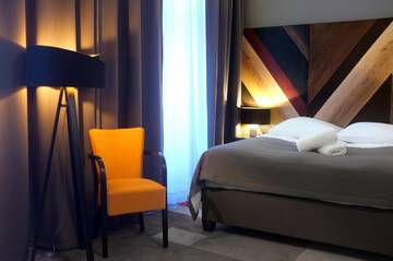 Фото номера Номер с кроватью размера &quot;queen-size&quot; и видом на сад Отель Dada Boutique Home Hotel г. Краков 4
