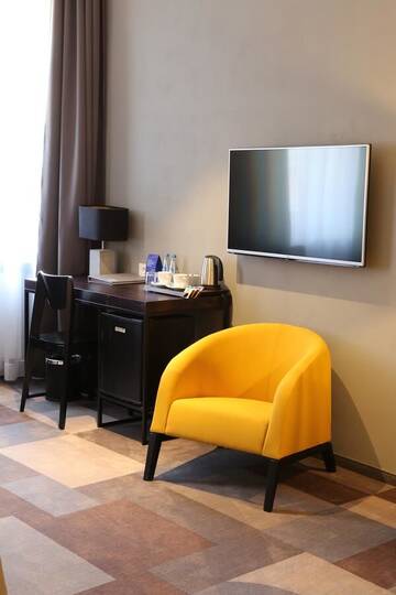Фото номера Номер с кроватью размера &quot;king-size&quot; и видом на сад Отель Dada Boutique Home Hotel г. Краков 4