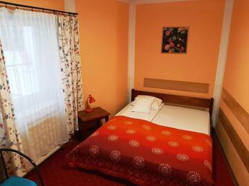 Фото номера Номер с кроватью размера «king-size» Хостелы Red Carpet Hostel г. Краков 6