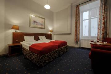 Фото номера Номер с кроватью размера «king-size» Хостелы Red Carpet Hostel г. Краков 12