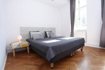 Фото номера Апартаменты с 3 спальнями Апартаменты Krakow Townhouse г. Краков 7