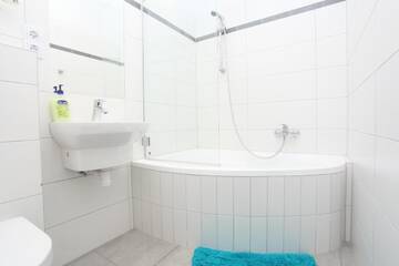 Фото номера Апартаменты с 3 спальнями Апартаменты Krakow Townhouse г. Краков 8