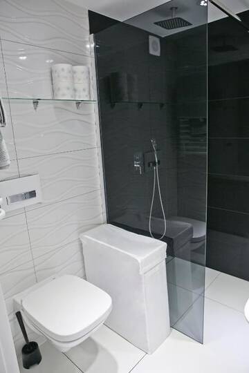 Фото номера Апартаменты с балконом Апартаменты Elegant Studio Bonerowska г. Краков 35