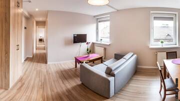 Фото номера Улучшенные апартаменты Апарт-отели Emaus Apartments г. Краков 6
