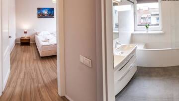 Фото номера Улучшенные апартаменты Апарт-отели Emaus Apartments г. Краков 10