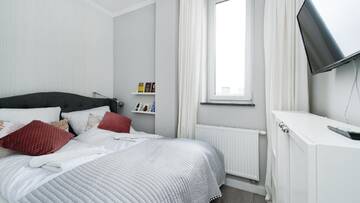 Фото номера Two-Bedroom Apartment - 10 Bogusławskiego Street Апартаменты Apartamenty Sun &amp; Snow Kraków Old Town г. Краков 6