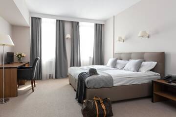 Фото номера Улучшенный двухместный номер с 1 кроватью Отель Grottger Luxury Boutique Hotel City г. Краков 6