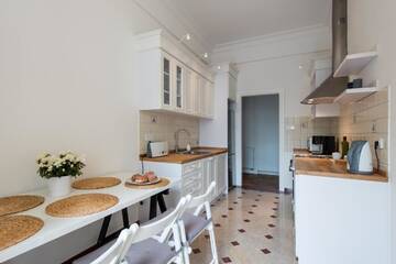 Фото номера Two-Bedroom Apartment with Bathroom -Tarłowska 6 Street Апартаменты Style4rent Sunny Old Town Apartments г. Краков 3