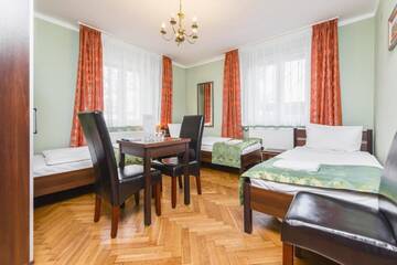 Фото Хостелы Hostel Biały Dom г. Краков 3