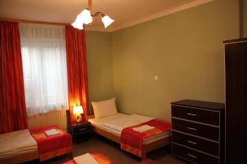Фото номера Классический семейный номер Хостелы Hostel Biały Dom г. Краков 6