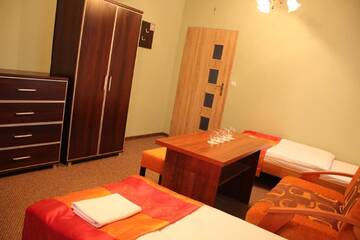 Фото номера Классический семейный номер Хостелы Hostel Biały Dom г. Краков 7