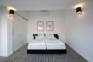 Фото номера Апартаменты с террасой Апартаменты Krzyża Residence г. Краков 25