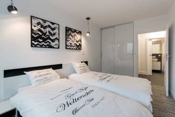 Фото номера Апартаменты с 3 спальнями Апартаменты Krzyża Residence г. Краков 9