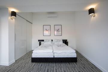 Фото номера Апартаменты с террасой Апартаменты Krzyża Residence г. Краков 6